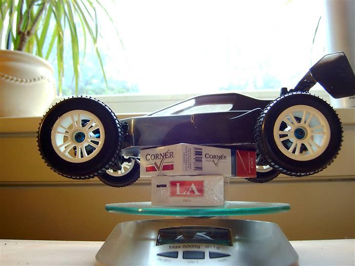 Buggy associated rc18b FT billede 16