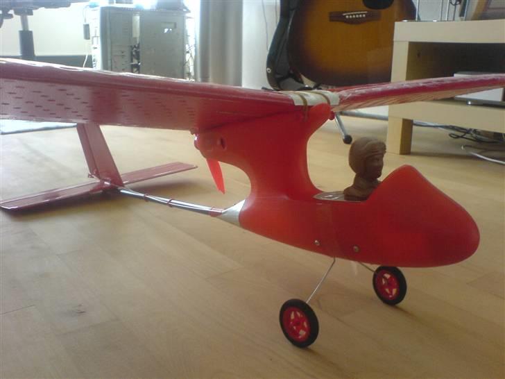 Fly Marchand Sky artist billede 1