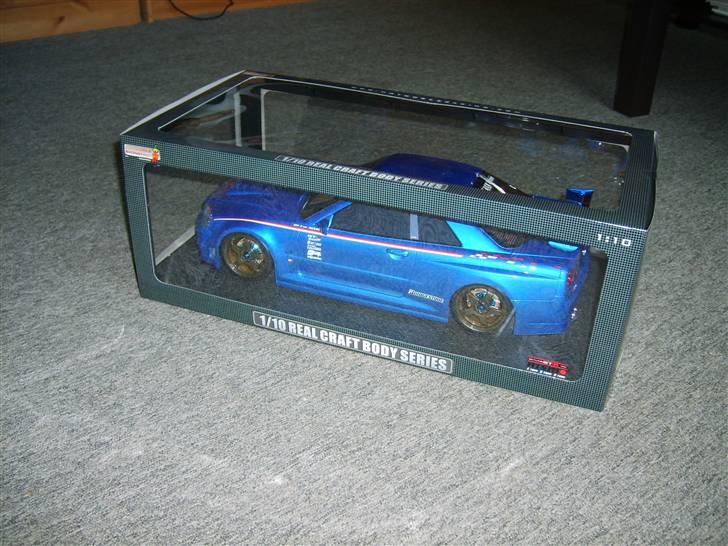 Bil Nissan Skyline GTR Z-Tune - Karosen da jeg fik den, læg mærke til de klistermærker som er på den, de er alle fjernet billede 16