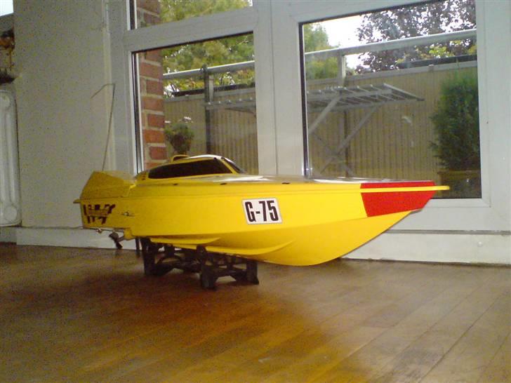 Båd RC projekt  benzin  billede 1