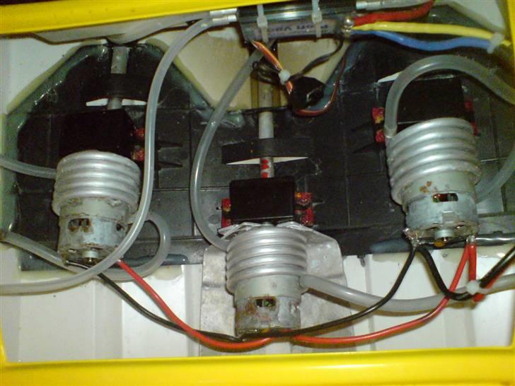 Båd RC projekt  benzin  billede 4