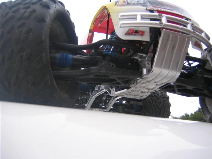 Off-Roader T-maxx 3.3 billede 1