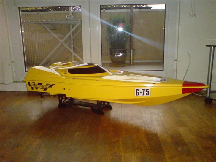 Båd RC projekt  benzin  billede 9