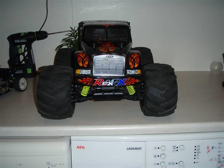 Off-Roader SINYN nitro bil (solgt) billede 1