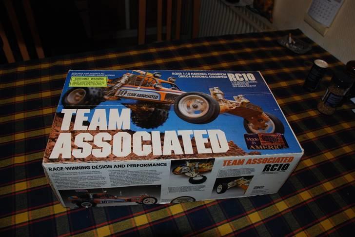 Buggy AE Rc10 "Gold Tub" - Den orginale kasse i fin stand billede 5
