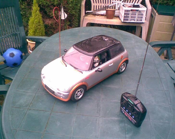 Bil Mini Cooper  (skrottet) - Mini cooper 1:6 billede 1