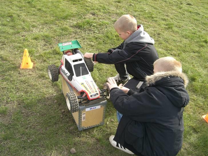 Buggy fg Marder - klar igen, med knækket spoiler billede 12