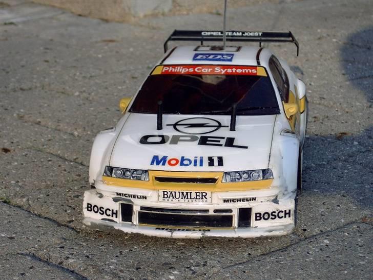 Bil Opel Calibra V6 TA-02 - Lidt lak-skader kan man vel forvente efter 12 års levetid. billede 3