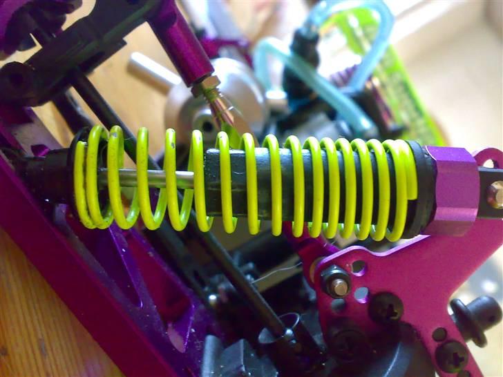 Buggy Atomic Warhead - Dæmperen billede 6