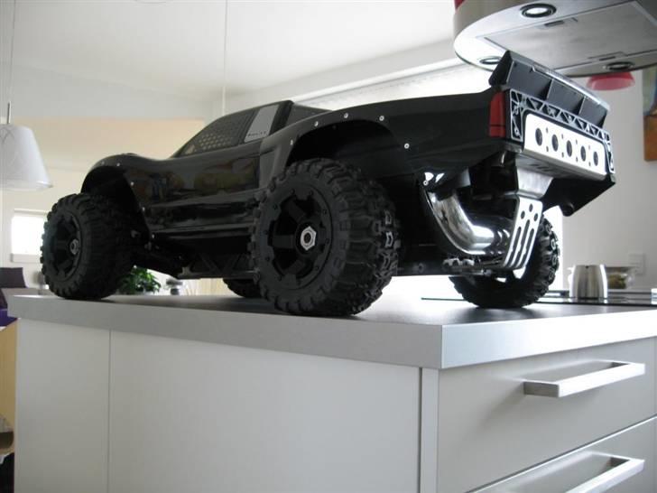 Buggy Hpi Baja 5B nu 5T "SOLGT" - Går under navnet "THE BLACK DEVIL" billede 1