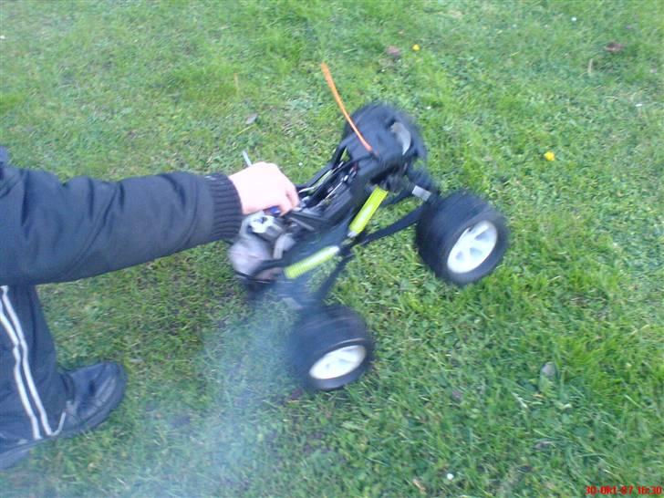 Off-Roader NITRO MONSTER / HUMMER! - den 30/10-2007 kørte den igen. billede 9