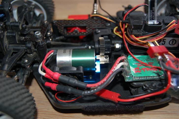 Buggy mini inferno 1/16  SOLGT billede 4