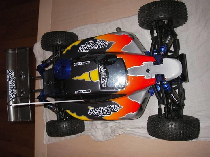 Buggy kyosho inferno mp 7.5 billede 4