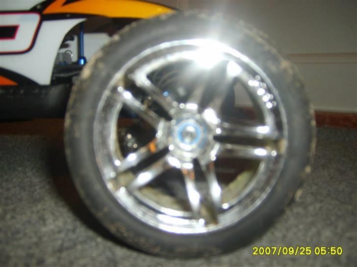 Truck Traxxas Jato -SOLGT-  - yes yes! crome fælge! billede 3