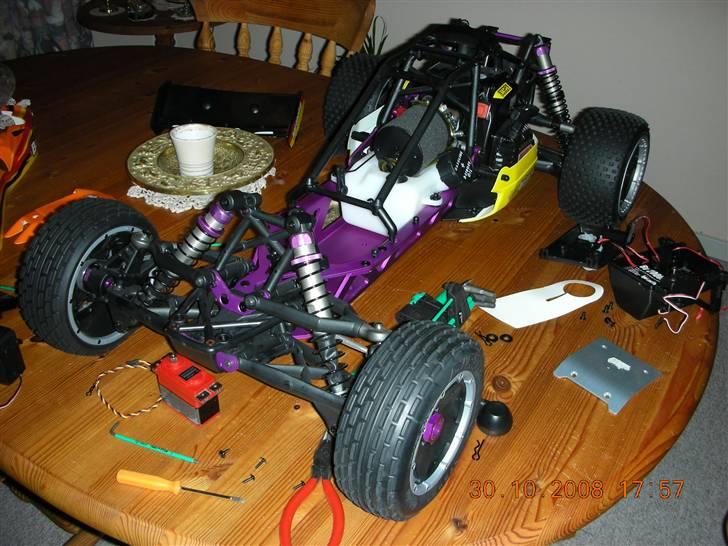 Buggy HPI Baja 5B "Byttet" - Splittet ad, skulle jo lige have Rhino4 osv i... billede 5