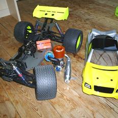 Truck Hong Nor X1crt Pro