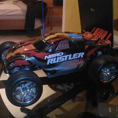 Off-Roader Traxxas Nitro Rustler