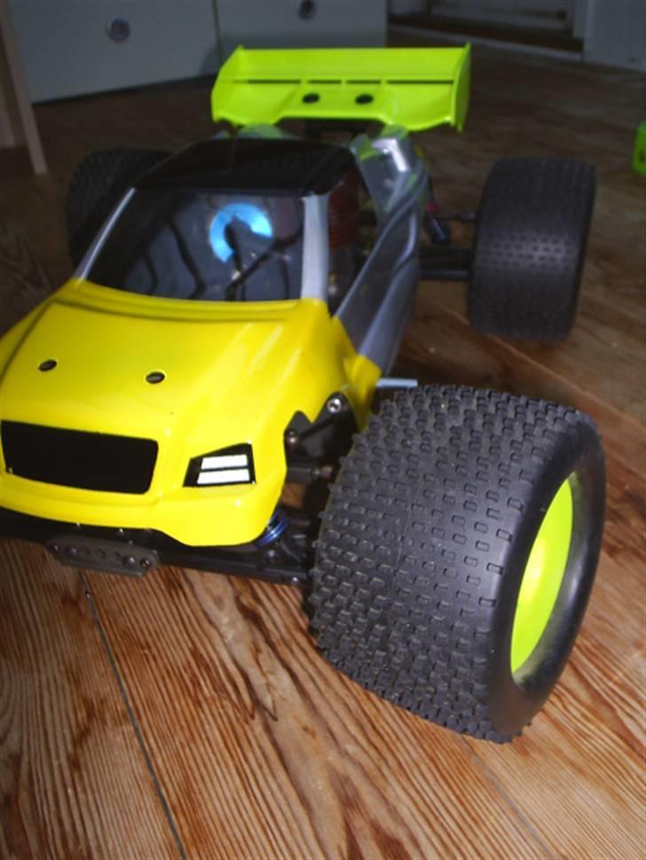 Truck Hong Nor X1crt Pro - Er her ved at være samlet, mangler dog stadig servo og bumper billede 4