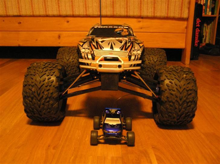 Truck Micro-T - størrelses forskel??? ja det tror jeg vidst nok :P billede 16