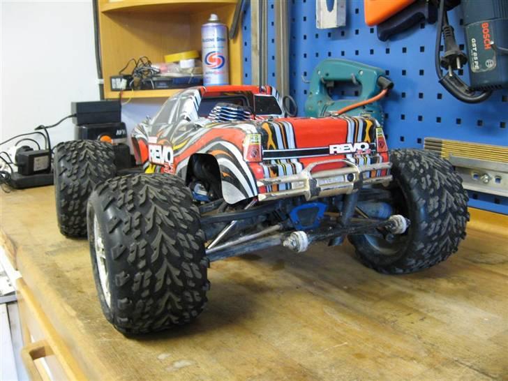 Truck Traxxas Revo 3,3 - Solgt billede 4