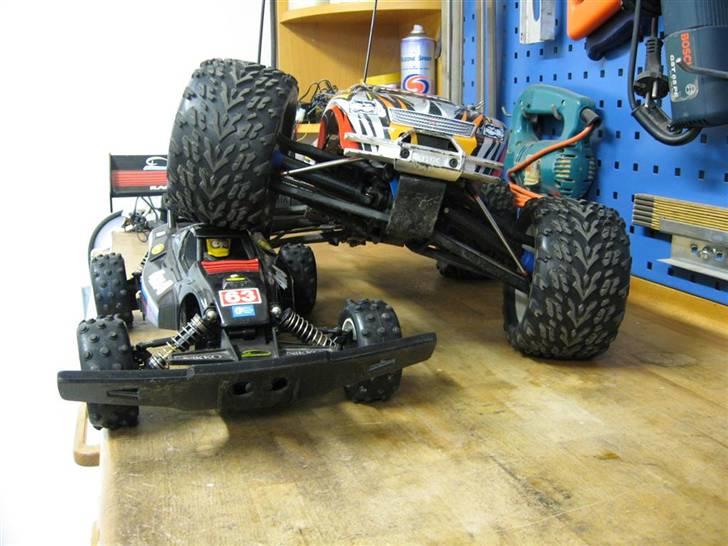 Truck Traxxas Revo 3,3 - Solgt billede 8