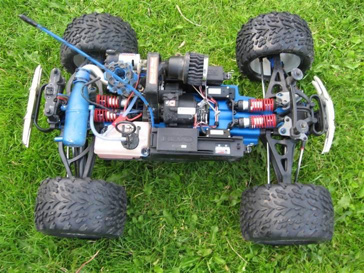 Truck Traxxas Revo 3,3 - Solgt billede 9