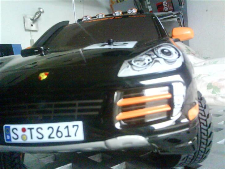 Off-Roader Tamiya Porsche Cayenne S billede 6