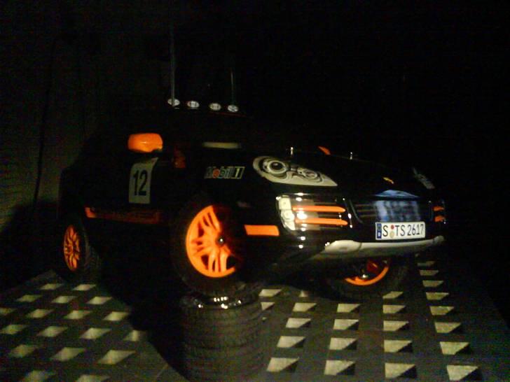 Off-Roader Tamiya Porsche Cayenne S billede 10