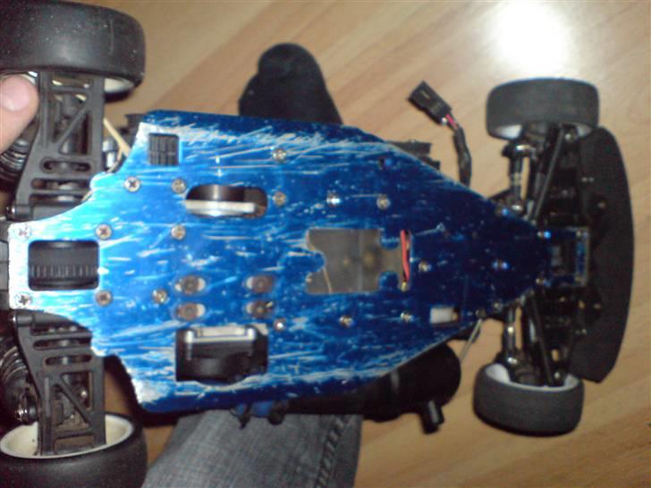 Bil 4-tec 2.5 (DØD) billede 2