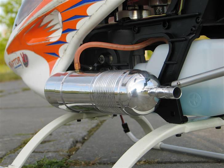 Helikopter raptor 30 v2 - mmmmm synes det ser godt ud med den pippe og forresten hedder den FUN-TECH MUFFLER 32-37 billede 12