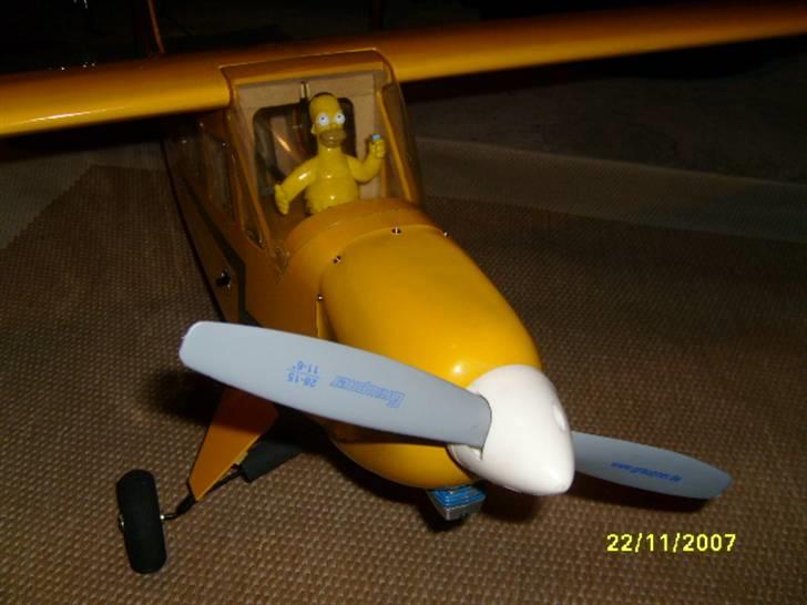 Fly Piper J3-40 R.I.P 2010 - Motorcowl er nu monteret ser meget "skala" ud billede 16