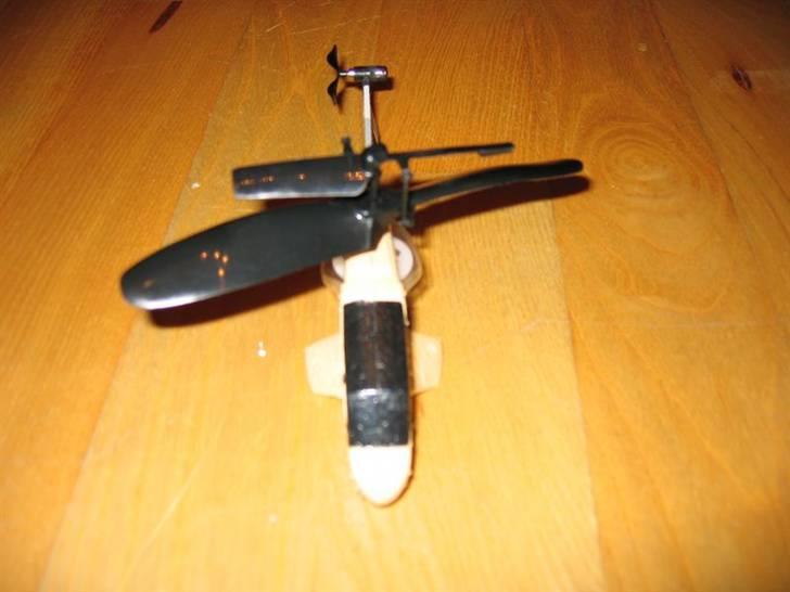 Helikopter Silverlit PicooZ(styrtet) billede 3