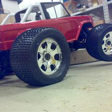 Off-Roader HPI Savage X SS