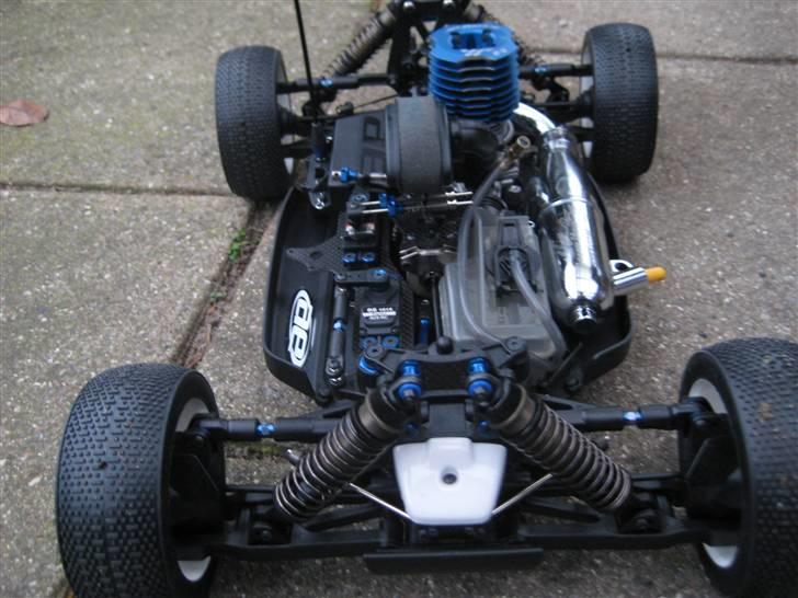 Buggy Team asso FT RC8  billede 4