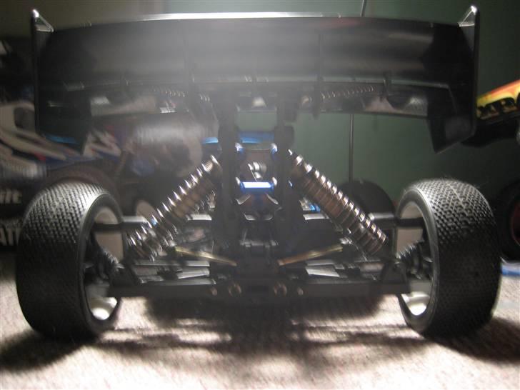 Buggy Team asso FT RC8  billede 15