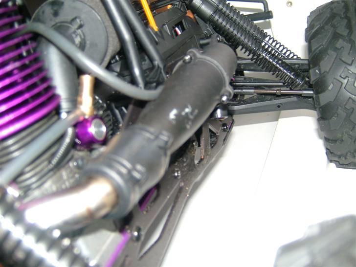 Off-Roader Savage x 4.6 - Udstødningen billede 12