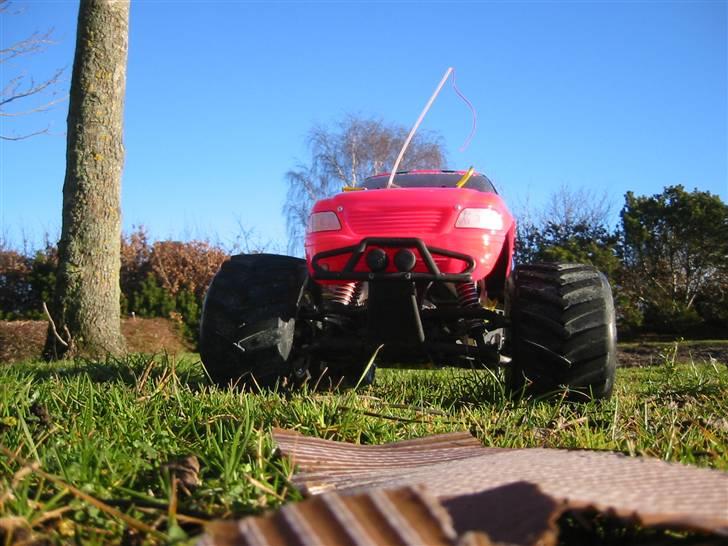 Off-Roader FG Monster Truck SOLGT - ny front bumper hehe  billede 11