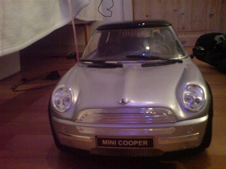Bil mini cooper (SOLGT) billede 3