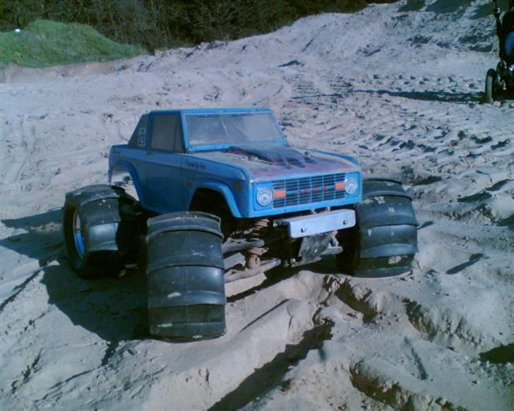 Off-Roader Traxxas E-Maxx billede 4