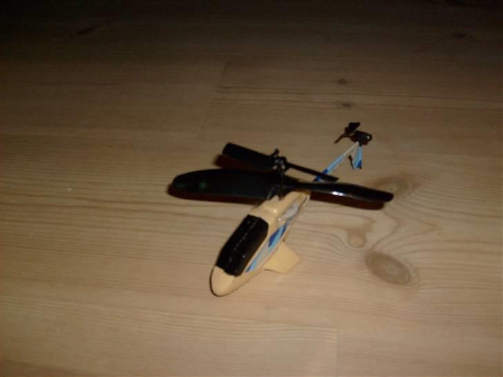 Helikopter PicooZ Micro Helikopter billede 2