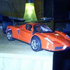 Bil ferrari enzo 
