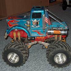 Off-Roader BULLHEAD 4*4*4