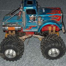 Off-Roader BULLHEAD 4*4*4