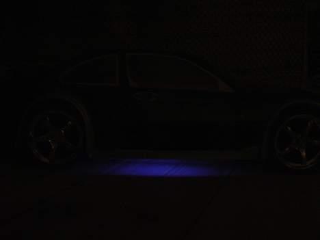 Bil Team BMW Sport - et til billede ed neon.. billede 8