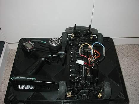 Bil NISSAN SKYLNE billede 4