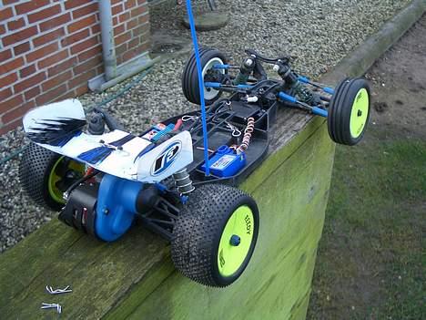 Buggy Associated B4 Stealth billede 8