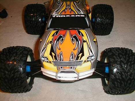 Truck Traxxas Revo Tiger - Forfra.. Ejj, den er nice :D billede 1