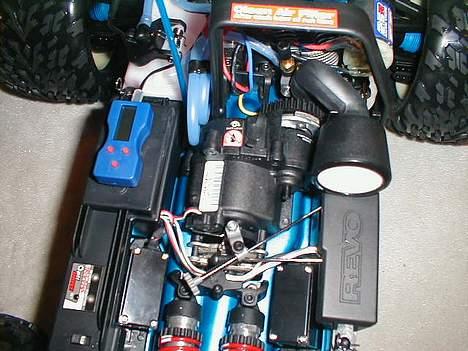 Truck Traxxas Revo Tiger - Hmm, sådan lidt på midten ? billede 6