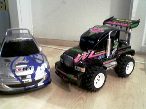 Bil Peugeot 206 "halvfærdig" - Her er så min 4*4 med crome udstødning, motor lyd og det hele (bliver lagt ind Senere) billede 6