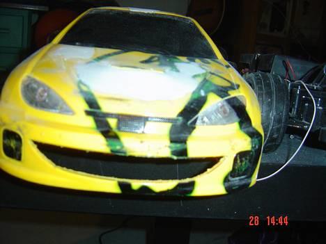 Bil "¤206...QD¤" - har skåret ud nede under køler jælmen hehed der hvor alle skære ud.... også på køleren billede 2